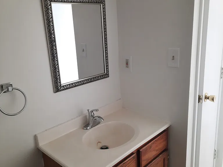 503 S 7th St — Photo 7
