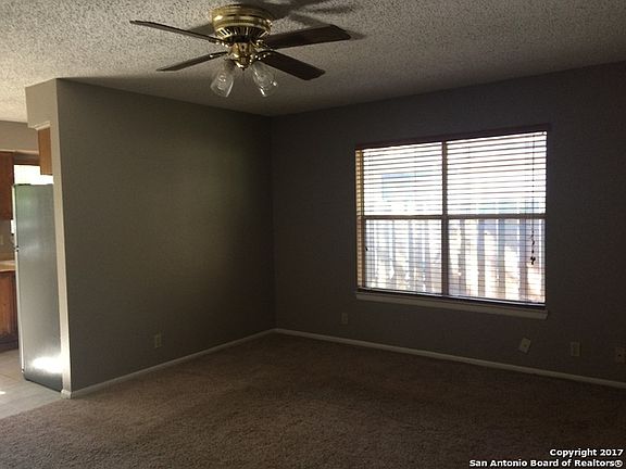 4th image of 411-413 Plant Ave