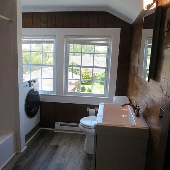 409 Hobart Ave #C — Photo 8