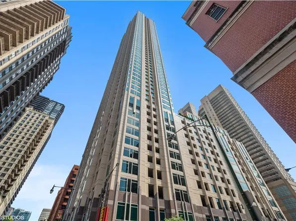33 W Ontario St, Chicago, IL