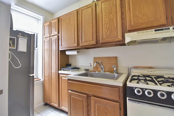 Rented by Compass | media 11