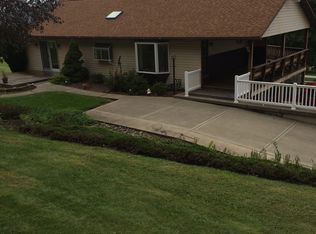 225 Moore St, Waynesburg, PA 15370