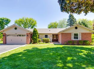 130 Westmoreland Dr, Wilmette, IL 60091