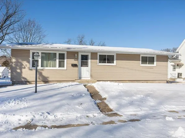 620 Lutheran St, Platteville, WI 53818