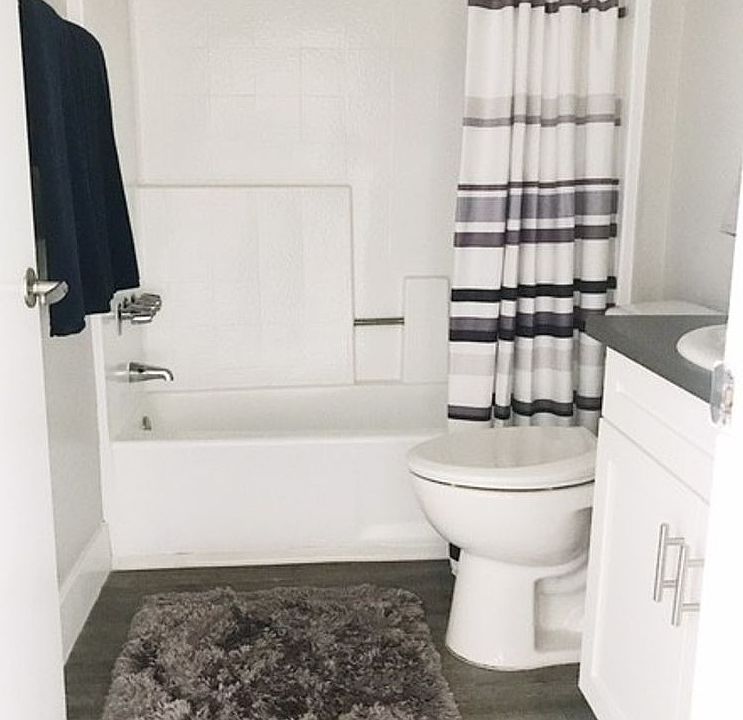 Little Roscoe Apartments 14941 Roscoe Blvd Van Nuys CA Zillow