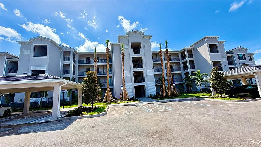 2 bed, 2.0 bath, 1120 sqft, $2,800 — Photo 1