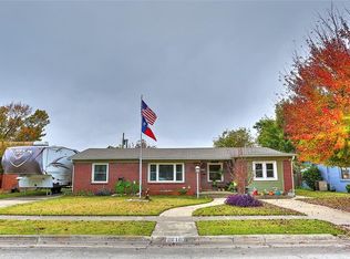 1710 Heather Rd, Gainesville, TX 76240