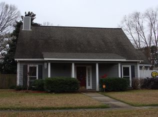 4 Primrose Ln, Natchez, MS 39120