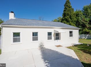 4 Village Dr, Feasterville Trevose, PA 19053