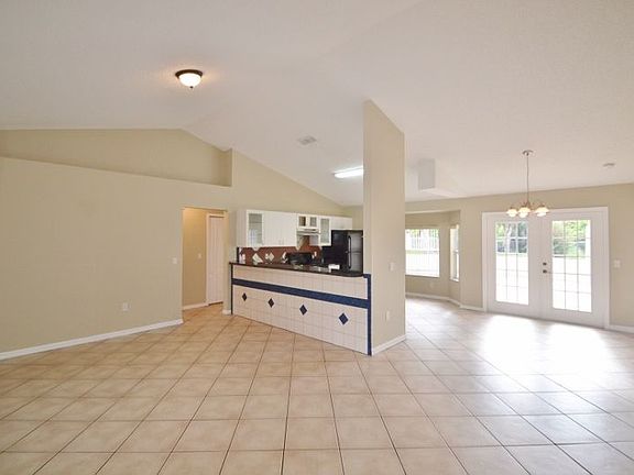 5th image of 1127 Prescott Blvd