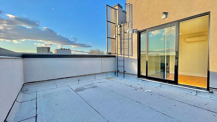 Rented by Doorway NYC, LLC | media 26