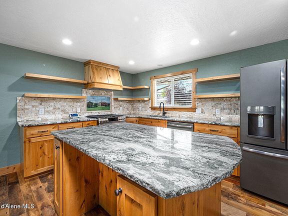5th image of 307 Woodland Dr