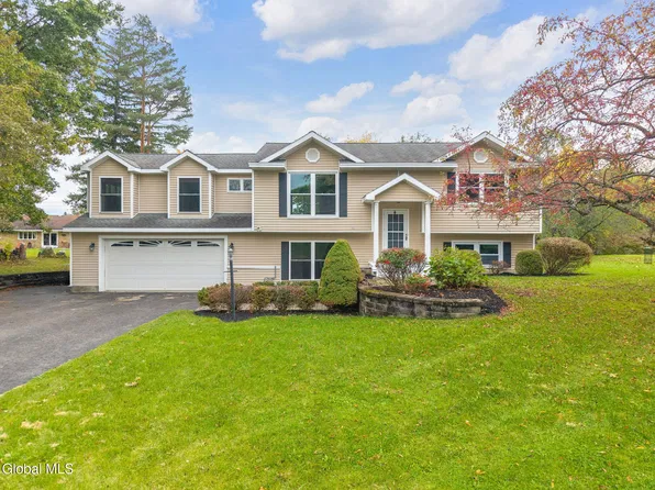 54 Linda Lane, Waterford, NY 12188