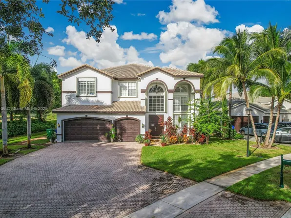 5498 SW 195th Ter, Miramar, FL 33029