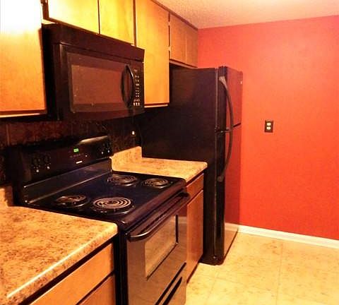5th image of 510 E Gillespie St APT A1