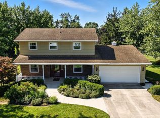 9521 Illinois Rd, Fort Wayne, IN 46804