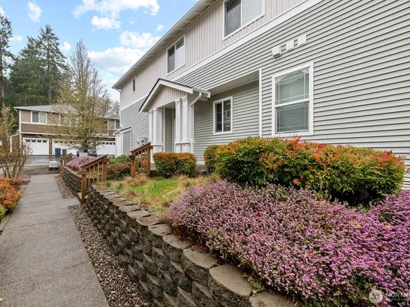 1673 Burnside Place #C, Dupont, WA 98327
