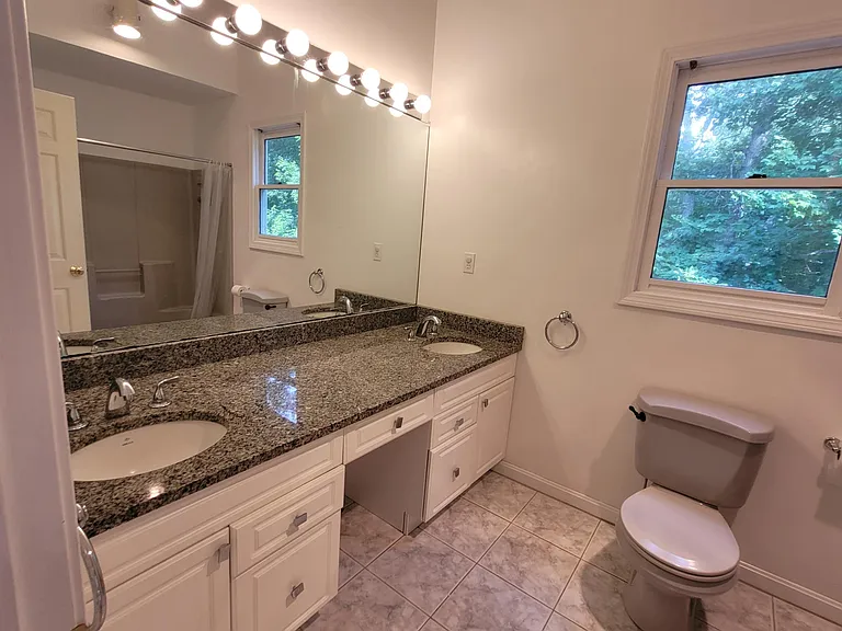 2399 Bay Rd — Photo 11
