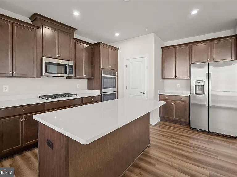 3823 Solidarity Cir — Photo 21