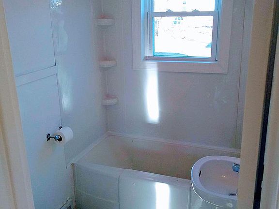 2nd image of 114 Howard Ave