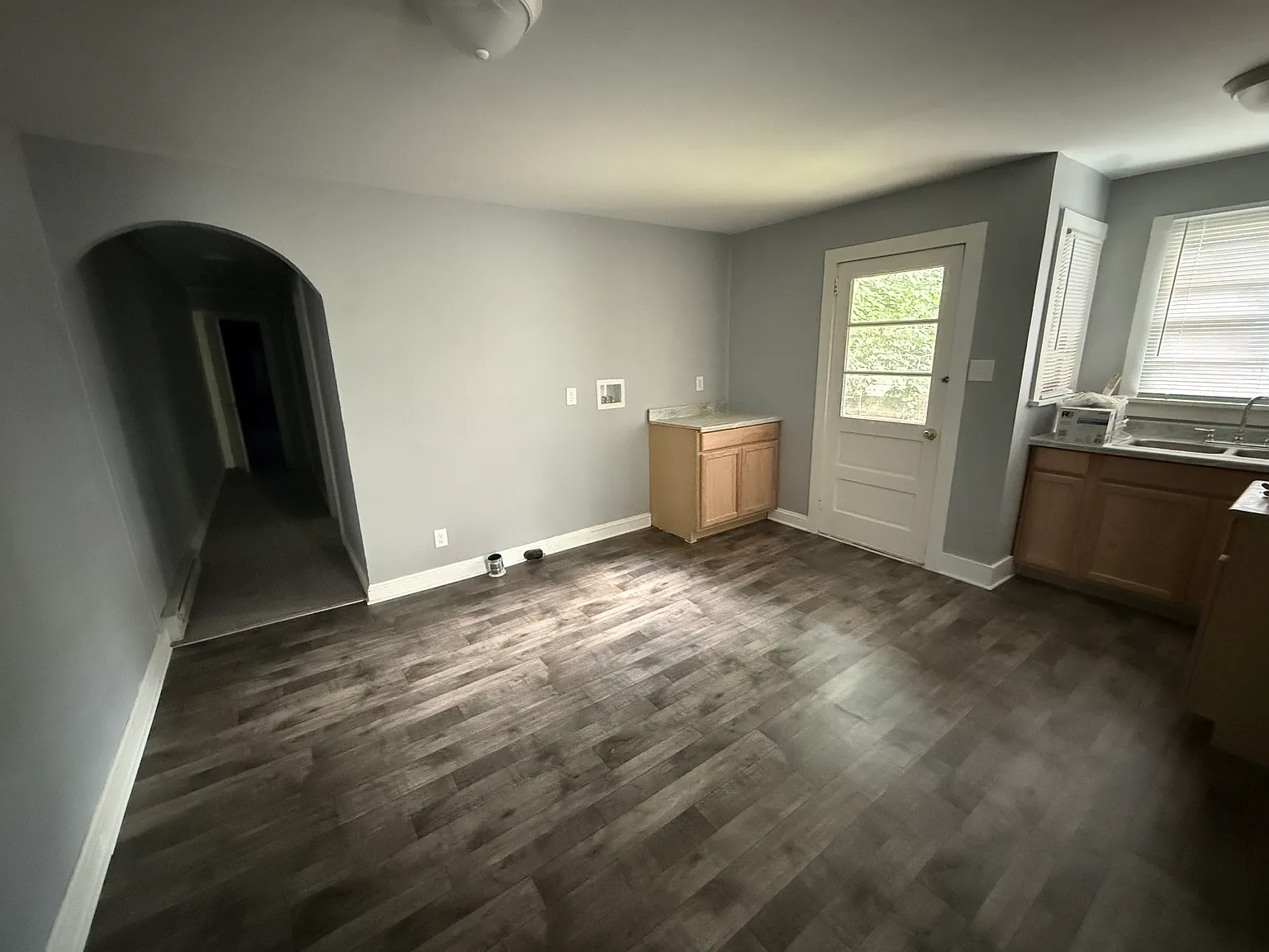 2 bed, 800 sqft, $950 — Photo 2