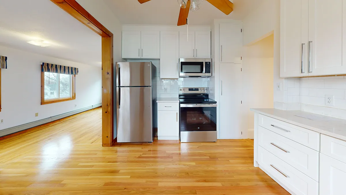 Building Photo - 66 Sagamore Ave #1