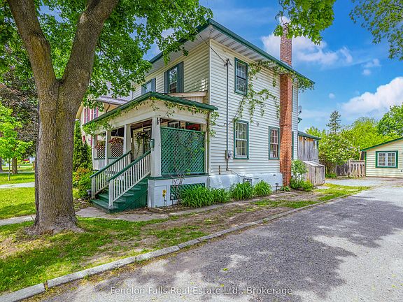 3rd image of 18 Melbourne St W
