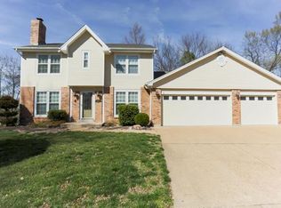 2549 Willow Knoll Dr, Saint Louis, MO