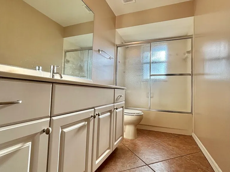 4343 SW Sands Blvd — Photo 7