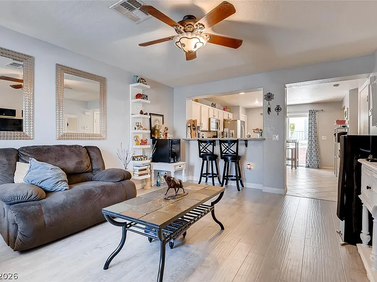 10451 Processor Ct — Photo 6