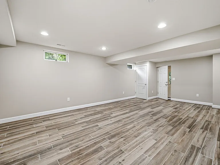 8474 Ararat Ct — Photo 29