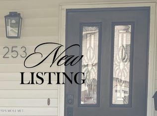 253 Forest Avenue, Middletown, NJ 07748