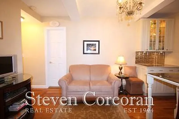 Sold by Steven Corcoran Real Estate | media 9
