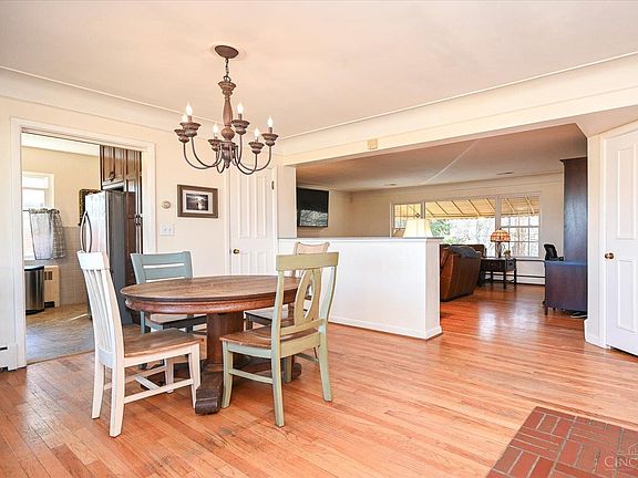 4th image of 6141 Wasigo Dr