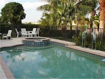 2nd image of 7100 Venetian Way