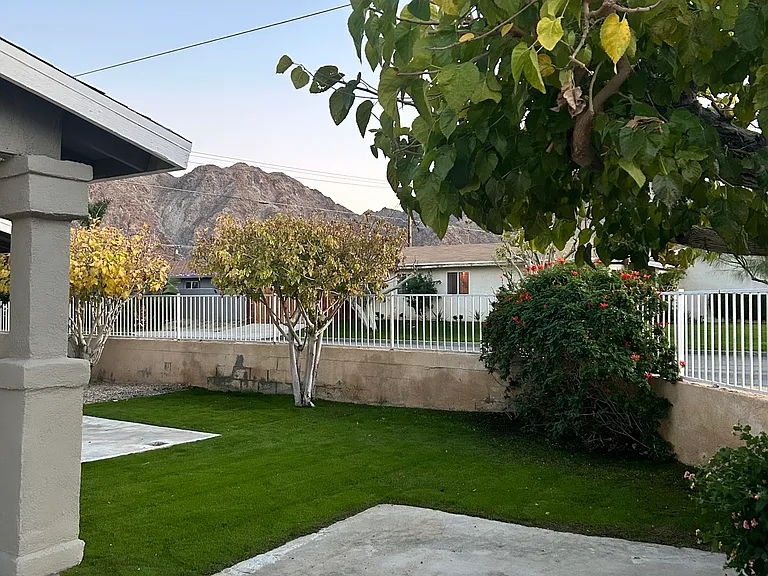 52710 Avenida Mendoza — Photo 29
