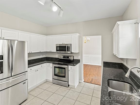 4th image of 4835 Chesney St NW