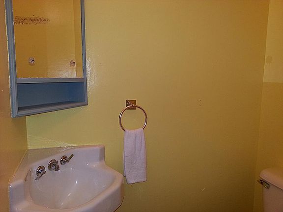 HALF BATH IN ENTRANCE.