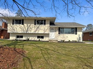 1767 Woodcrest Rd, Columbus, OH 43232