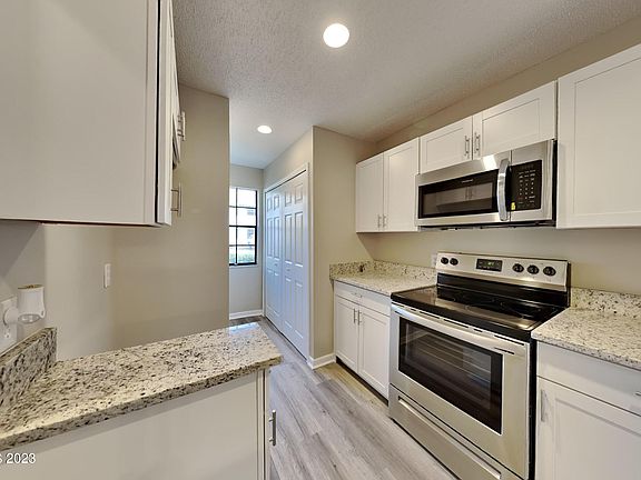 4th image of 1775 Harrison St APT 106