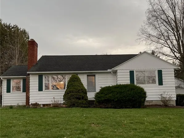 9041 Westfield Rd, Seville, OH 44273