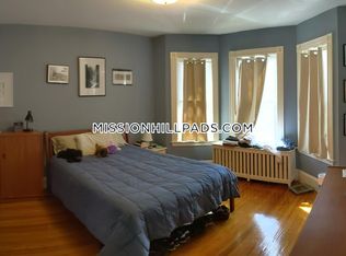 148 Calumet St #3N, Roxbury Crossing, MA 02120