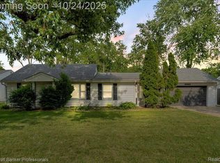 9060 N Sheldon Rd, Plymouth, MI 48170