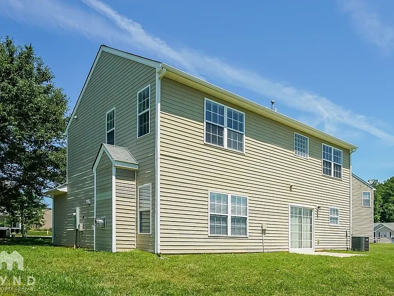 1209 Kinsfolk Cir — Photo 15