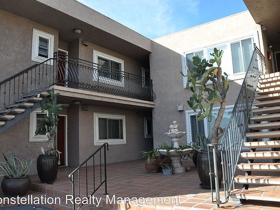 3rd image of 2545 Columbia St APT 03