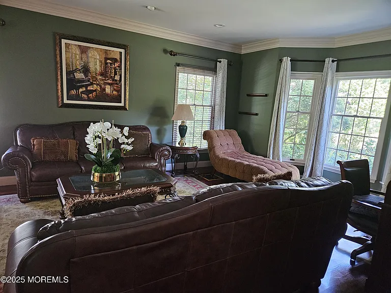 1577 Country Club Ln — Photo 38