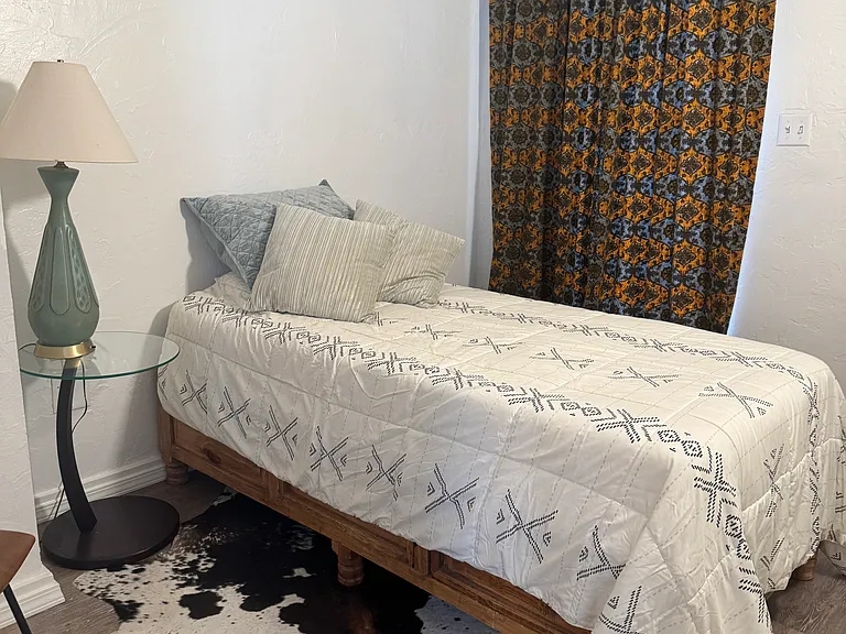 220 N Foch St #4 — Photo 5