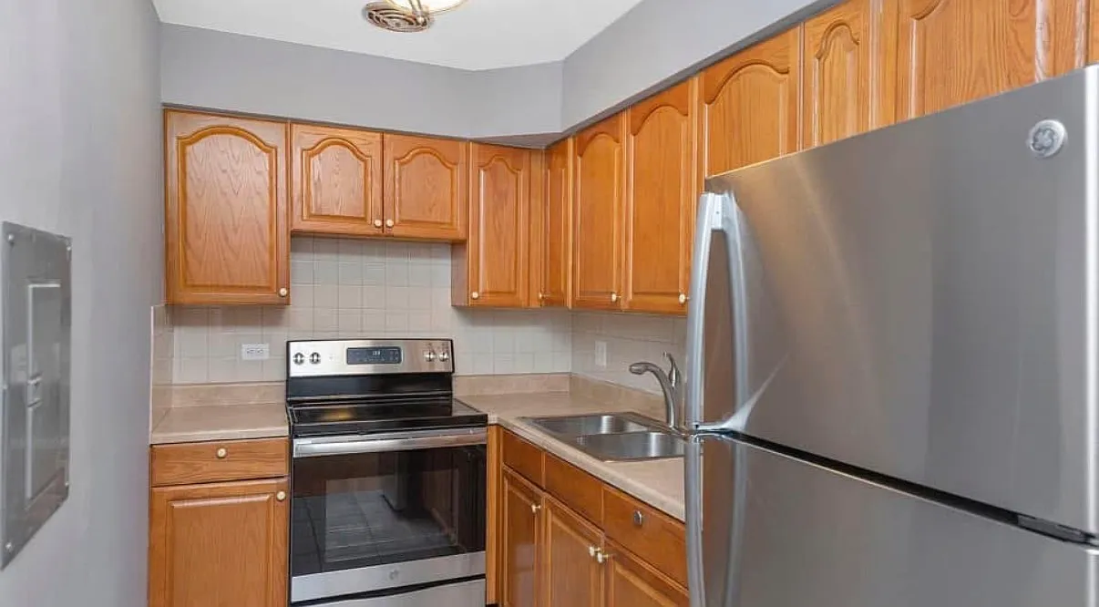 1 bed, 750 sqft, $1,520 — Photo 2