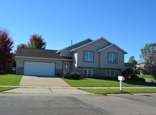 3428 48th St NW, Rochester, MN 55901