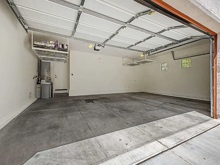 20515 W Maiden Ln — Photo 37